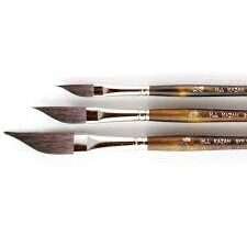 Dagger Brush